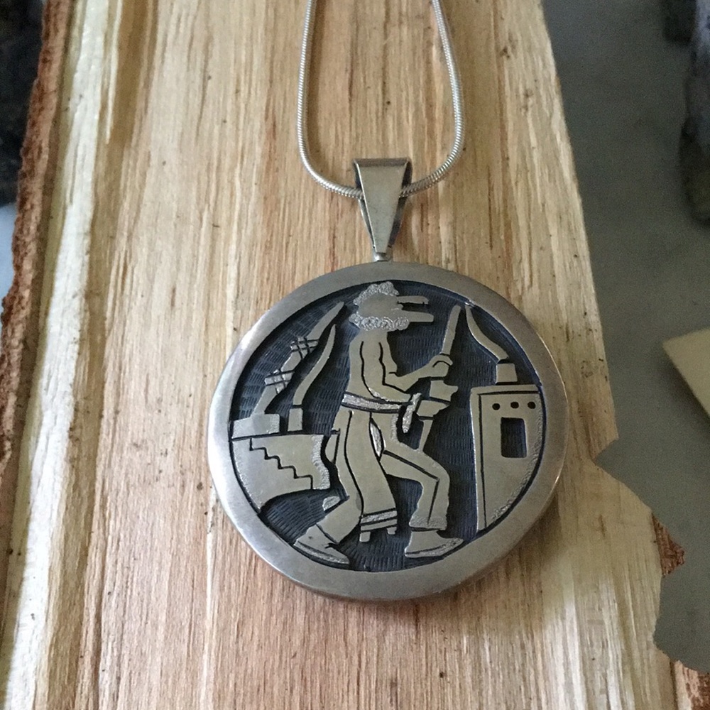 Vintage Hopi Native American Reversible Pendant - Picture 9 of 10